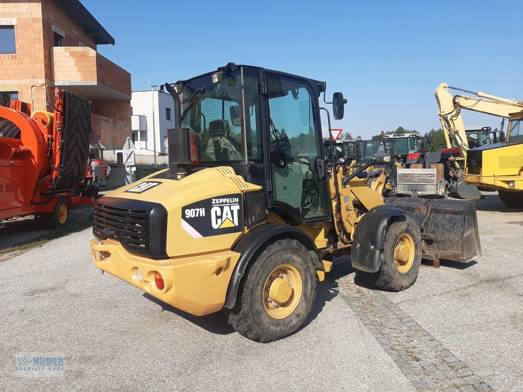 Radlader of the type Caterpillar 907 H, Neumaschine in Vorchdorf (Picture 5)