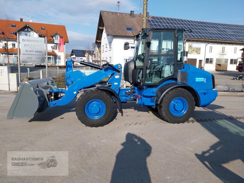 Radlader typu Caterpillar 907H, Gebrauchtmaschine v Stetten