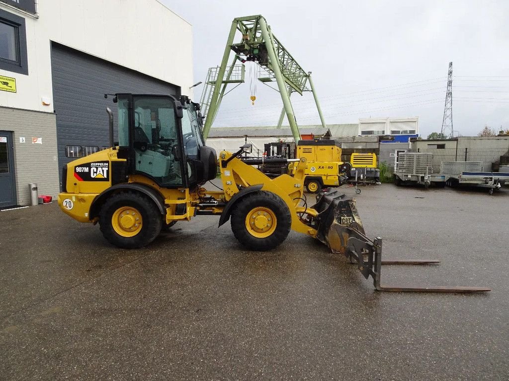 Radlader tip Caterpillar 907M, Gebrauchtmaschine in Zutphen (Poză 7)