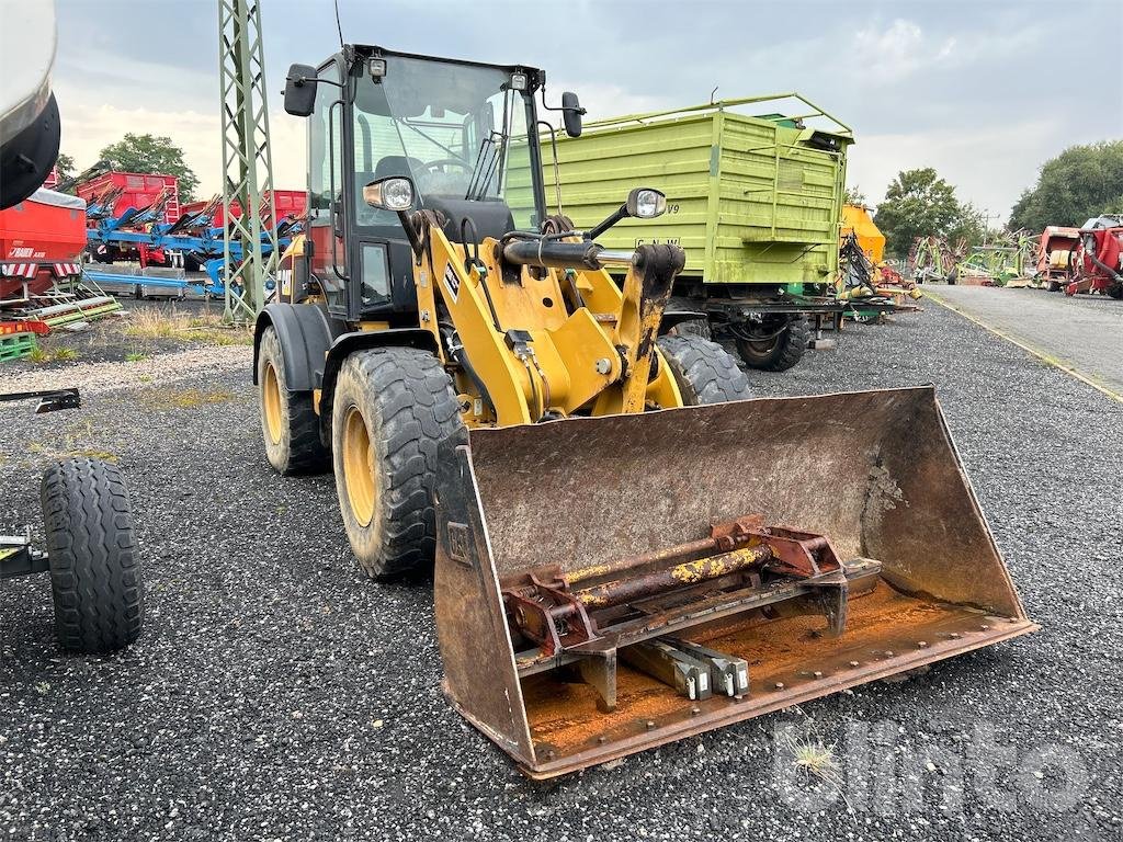 Radlader Türe ait Caterpillar 908 H 2, Gebrauchtmaschine içinde Düsseldorf (resim 2)