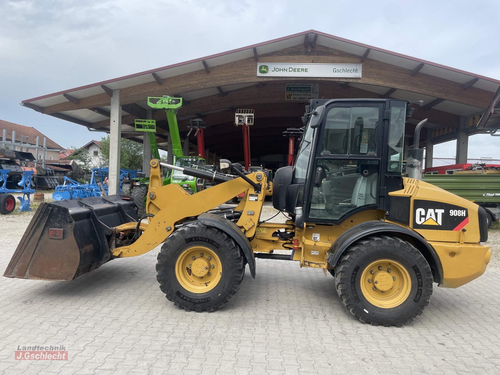 Radlader typu Caterpillar 908 H, Gebrauchtmaschine w Mühldorf (Zdjęcie 7)