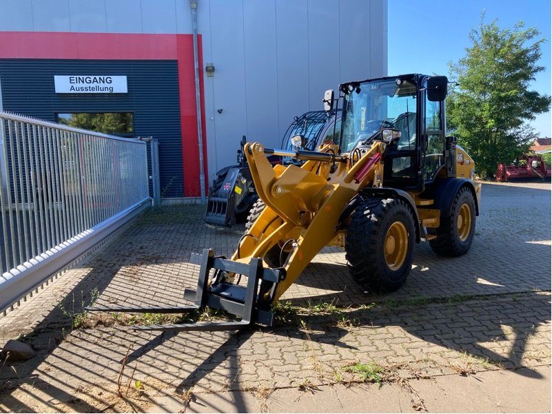 Radlader Türe ait Caterpillar 908 HL, Neumaschine içinde Voitze (resim 2)