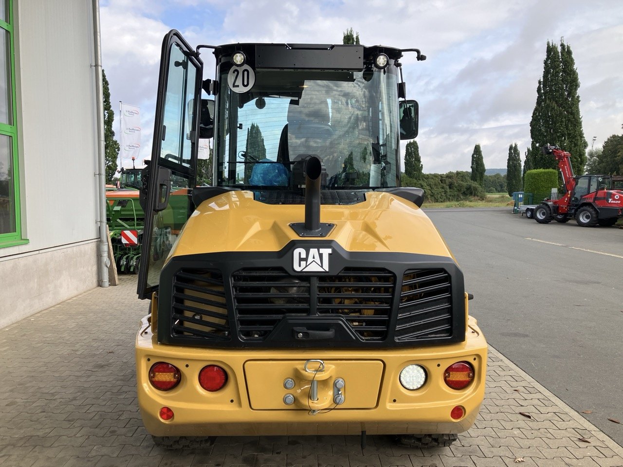 Radlader des Typs Caterpillar 908 HL, Neumaschine in Gudensberg (Bild 4)