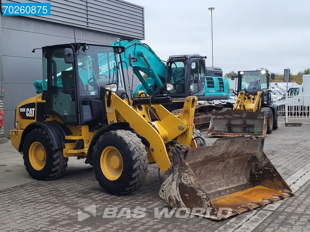 Radlader des Typs Caterpillar 908 M BUCKET AND FORKS, Gebrauchtmaschine in Veghel (Bild 11)