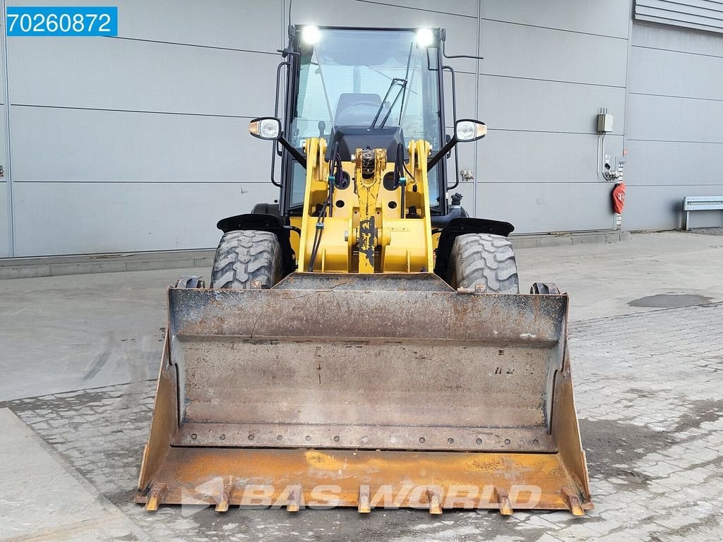 Radlader del tipo Caterpillar 908 M BUCKET + FORKS, Gebrauchtmaschine en Veghel (Imagen 5)