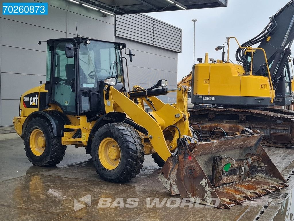 Radlader typu Caterpillar 908 M BUCKET + FORKS, Gebrauchtmaschine w Veghel (Zdjęcie 3)