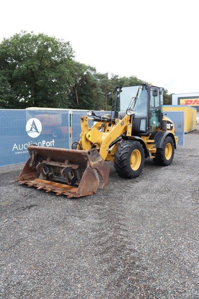 Radlader of the type Caterpillar 908M, Gebrauchtmaschine in Antwerpen (Picture 10)