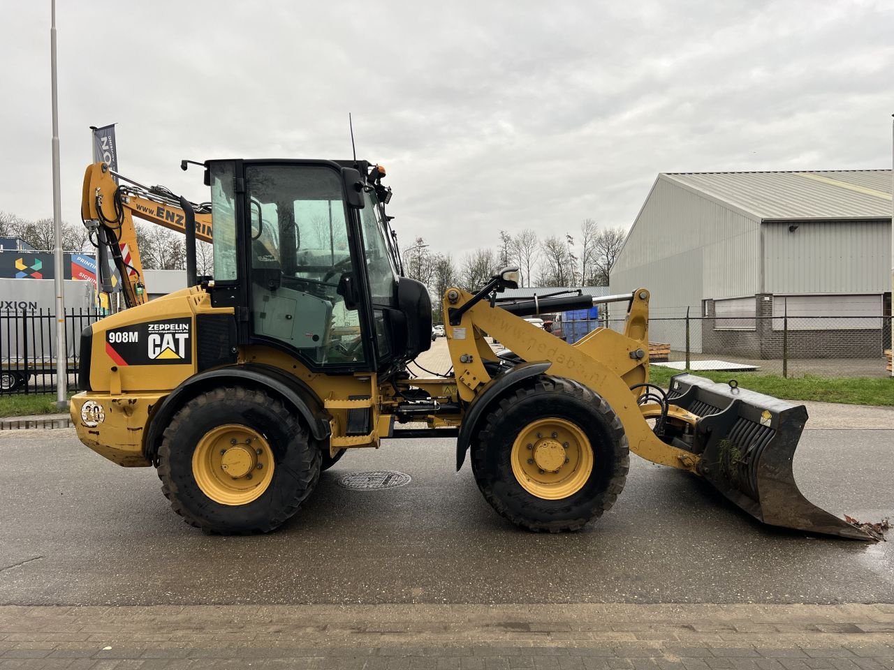 Radlader tip Caterpillar 908M, Gebrauchtmaschine in Doetinchem (Poză 5)