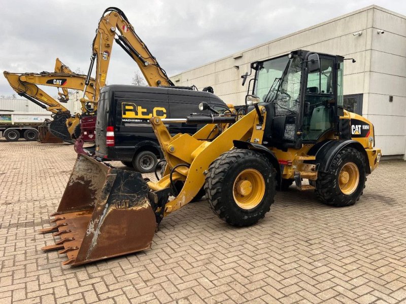 Radlader del tipo Caterpillar 908M, Gebrauchtmaschine In Doetinchem