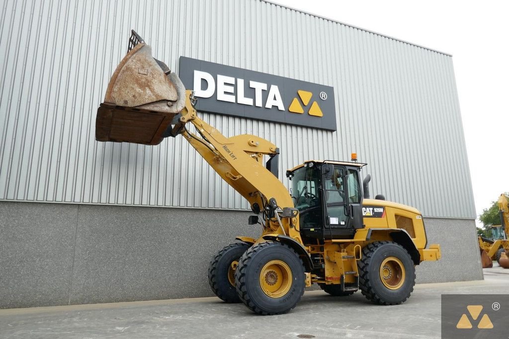 Radlader des Typs Caterpillar 926M, Gebrauchtmaschine in Zevenbergen (Bild 5)