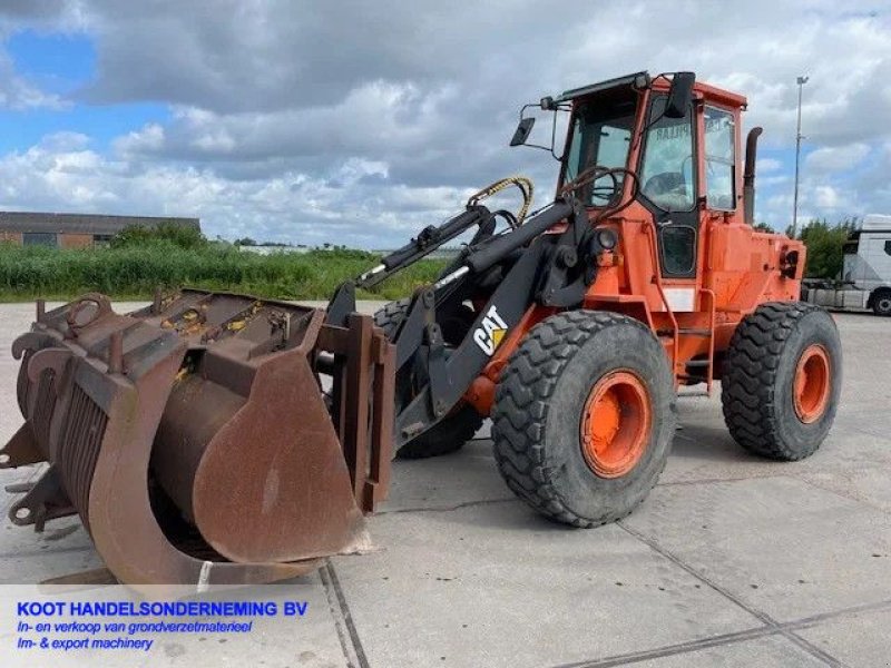 Radlader del tipo Caterpillar 930 + 2 Buckets+Forks, Gebrauchtmaschine en Nieuwerkerk aan den IJssel