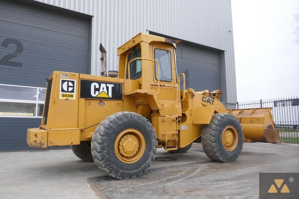 Radlader du type Caterpillar 950B, Gebrauchtmaschine en Zevenbergen (Photo 5)