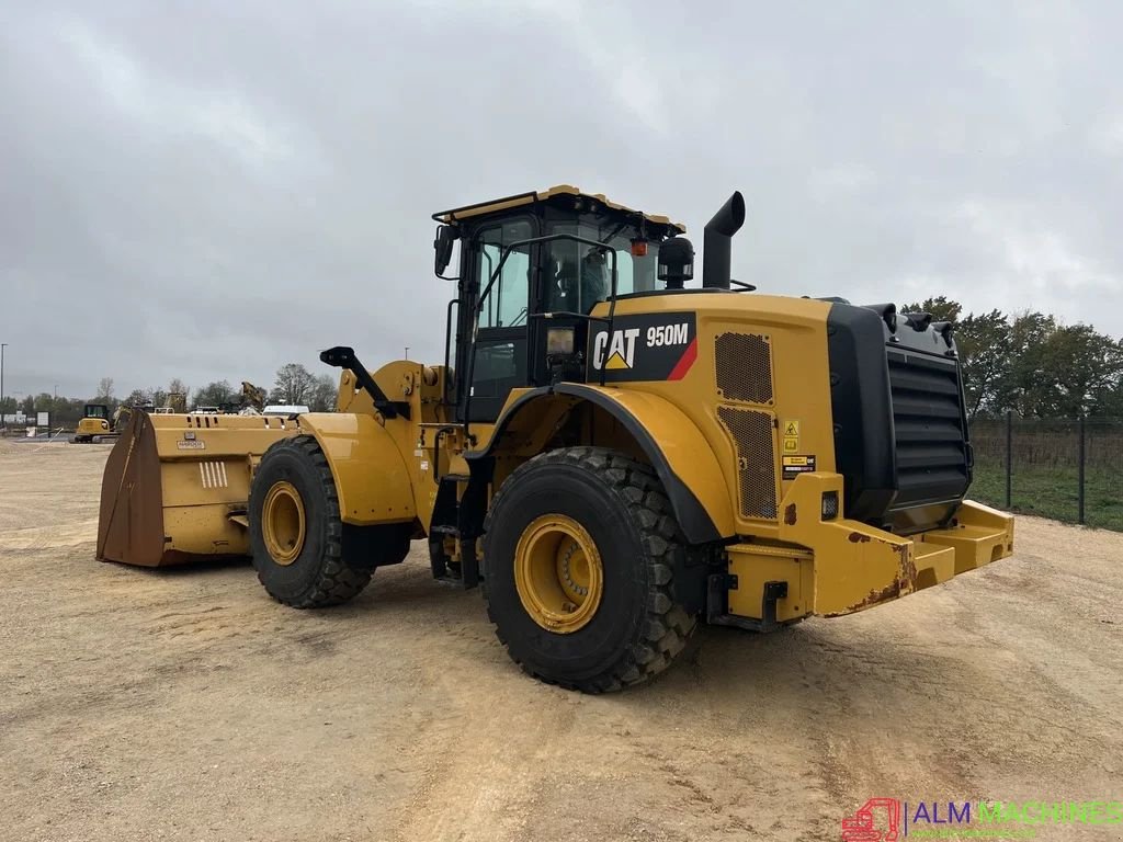 Radlader typu Caterpillar 950M, Gebrauchtmaschine w LAARNE (Zdjęcie 2)