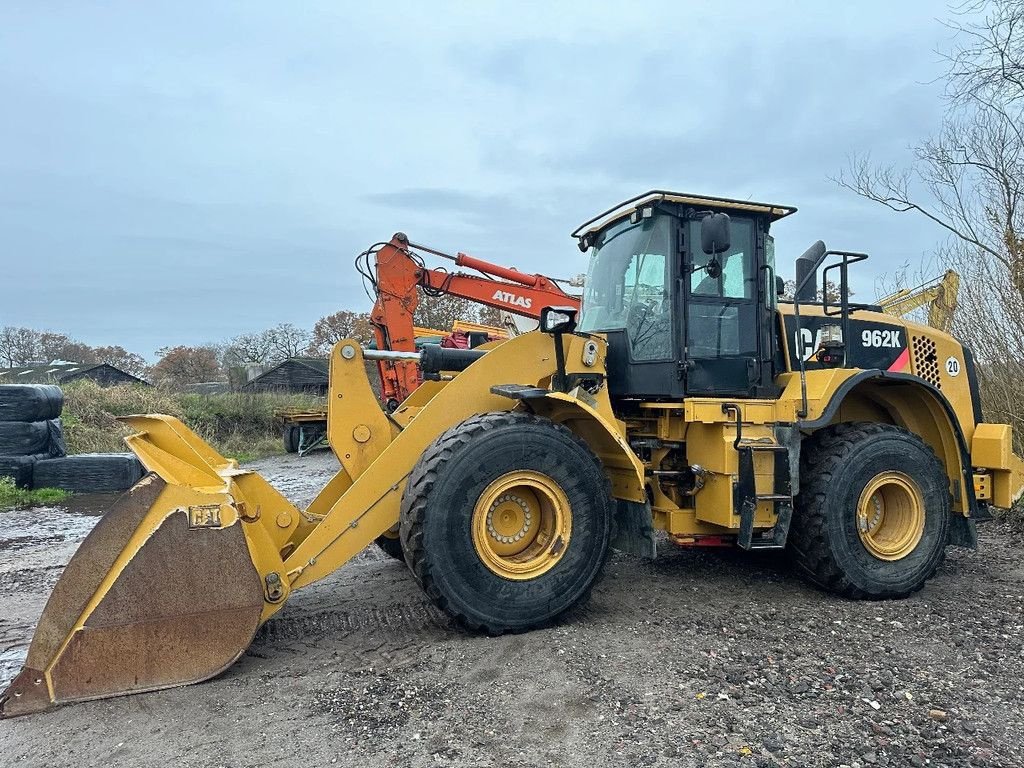 Radlader del tipo Caterpillar 962K, Gebrauchtmaschine en Ruinerwold (Imagen 4)