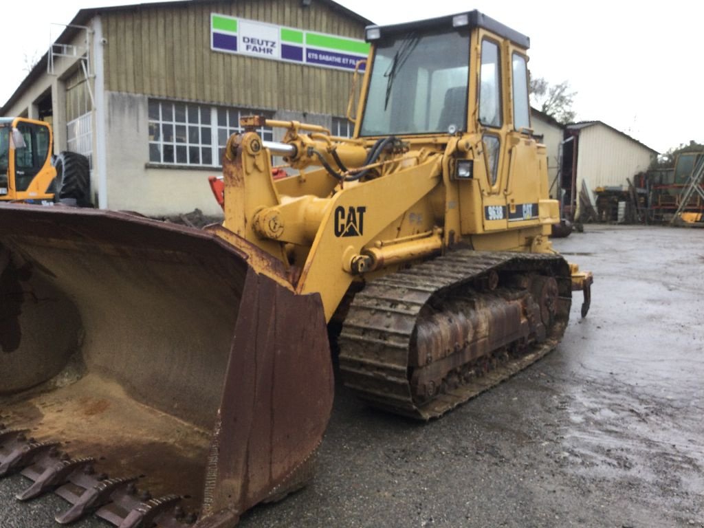 Radlader del tipo Caterpillar 963B, Gebrauchtmaschine en L'ISLE JOURDAIN (Imagen 1)