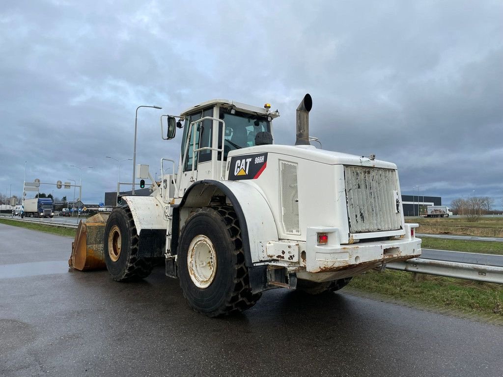 Radlader van het type Caterpillar 966H Full Steering, Gebrauchtmaschine in Velddriel (Foto 3)