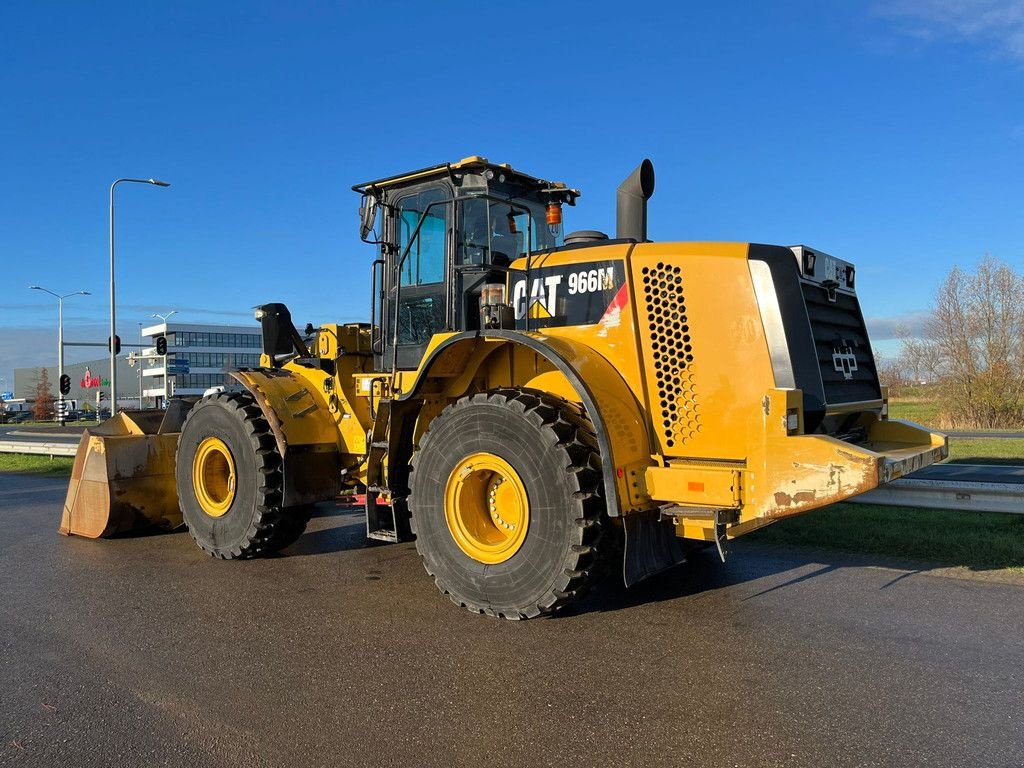 Radlader of the type Caterpillar 966M HL, Gebrauchtmaschine in Velddriel (Picture 3)