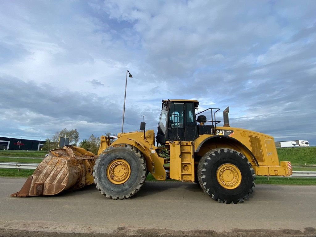 Radlader типа Caterpillar 980H, Gebrauchtmaschine в Velddriel (Фотография 3)