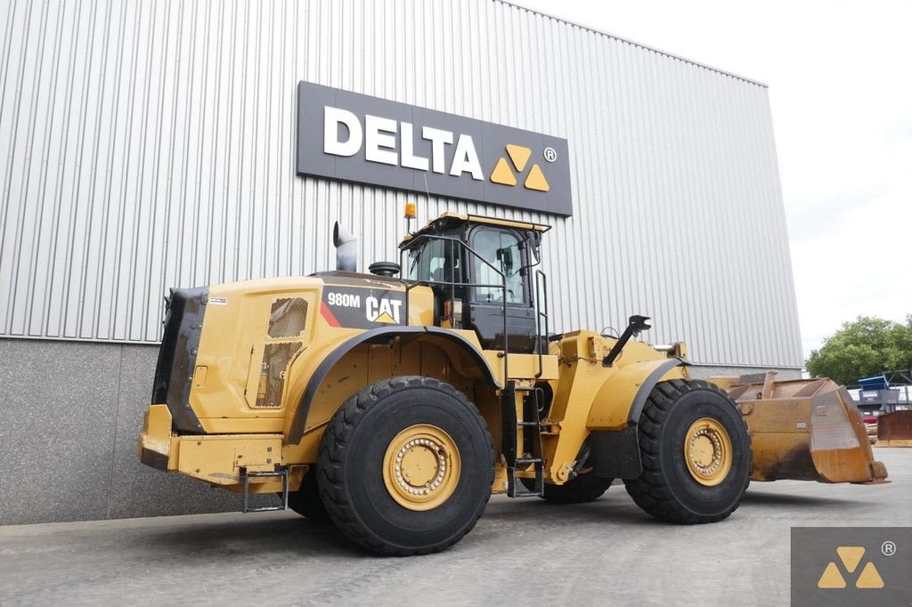 Radlader of the type Caterpillar 980M, Gebrauchtmaschine in Zevenbergen (Picture 5)