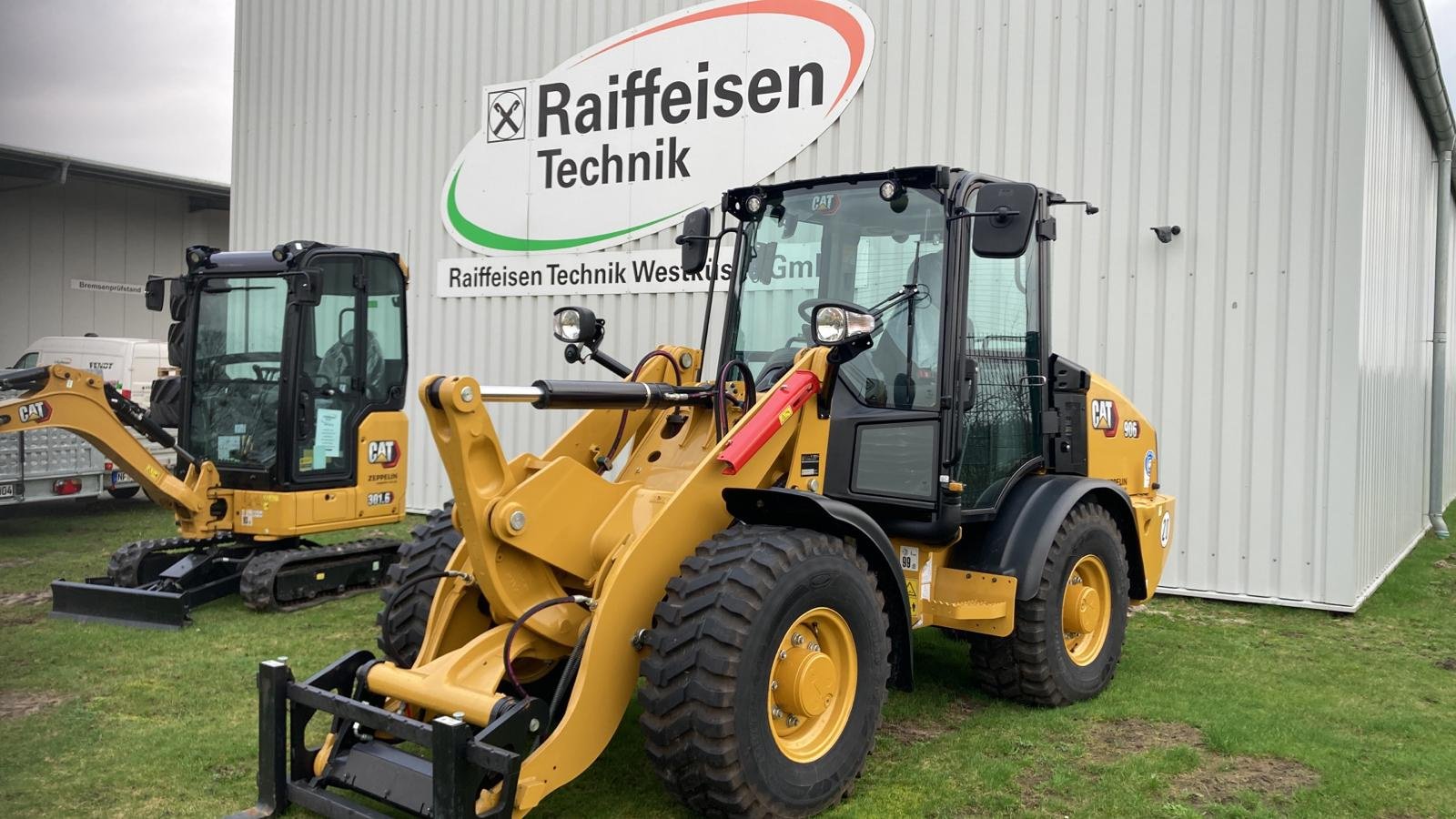 Radlader Türe ait Caterpillar Radlader 906-14A, Neumaschine içinde Husum (resim 1)