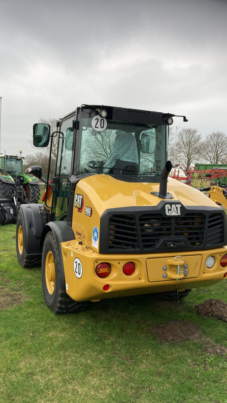 Radlader of the type Caterpillar Radlader 906-14A, Neumaschine in Husum (Picture 3)