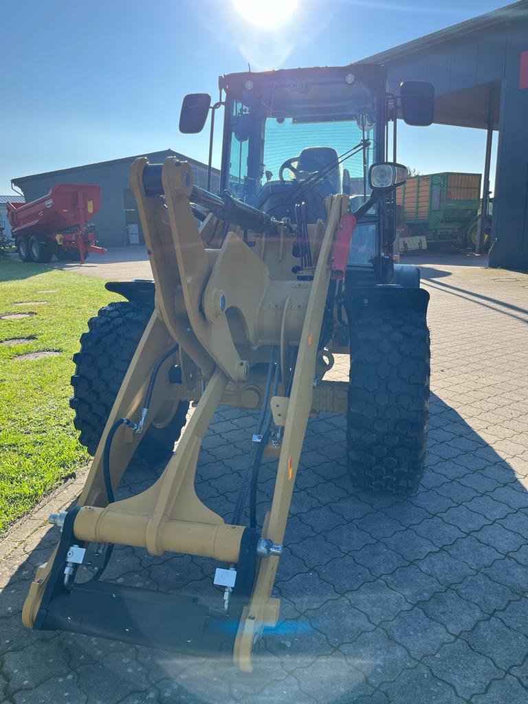 Radlader van het type Caterpillar Radlader 908HL, Gebrauchtmaschine in Bevern (Foto 3)