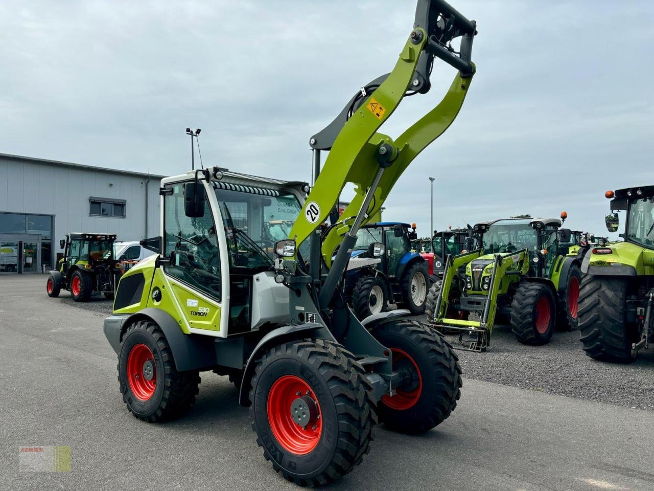 Radlader del tipo CLAAS TORION 530, NEU !, Neumaschine en Ankum (Imagen 4)