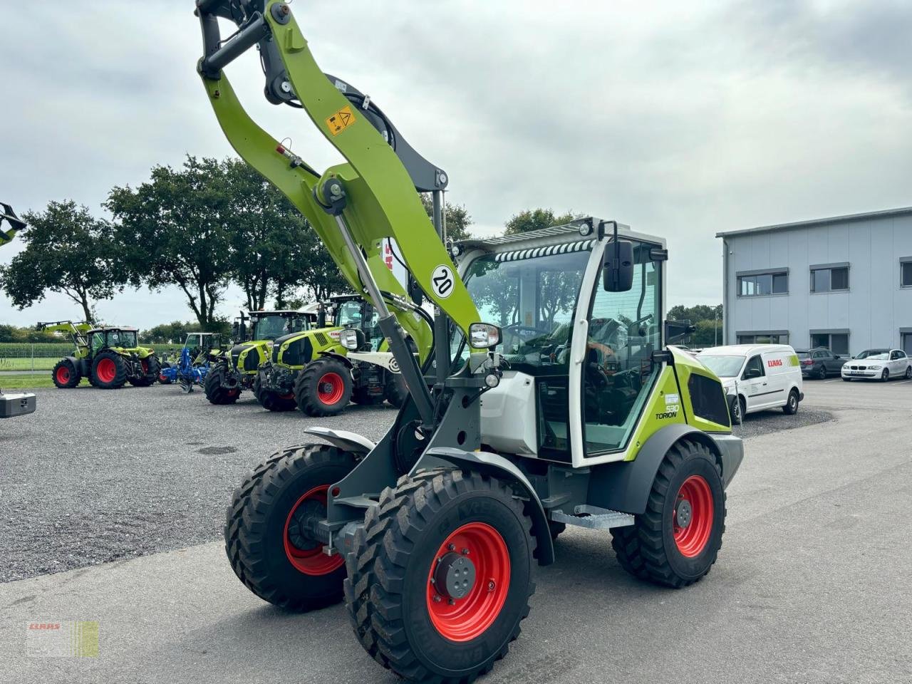 Radlader des Typs CLAAS TORION 530, NEU !, Neumaschine in Molbergen (Bild 3)