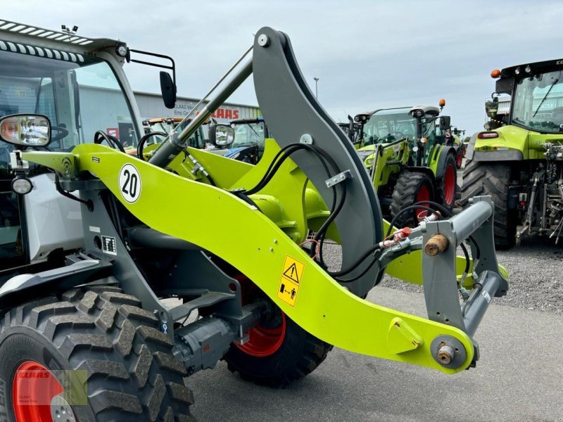 Radlader van het type CLAAS TORION 530, NEU !, Neumaschine in Westerstede (Foto 10)