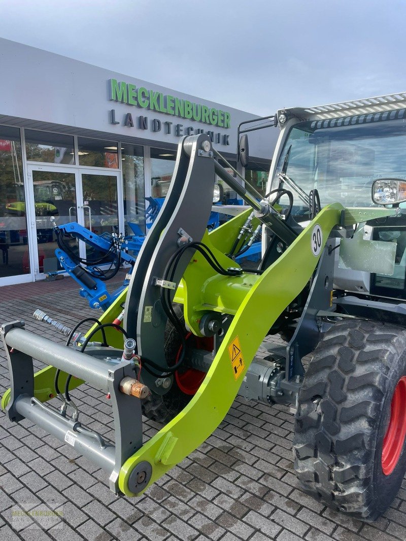 Radlader des Typs CLAAS TORION 535 *NEU*, Gebrauchtmaschine in Mühlengeez (Bild 5)