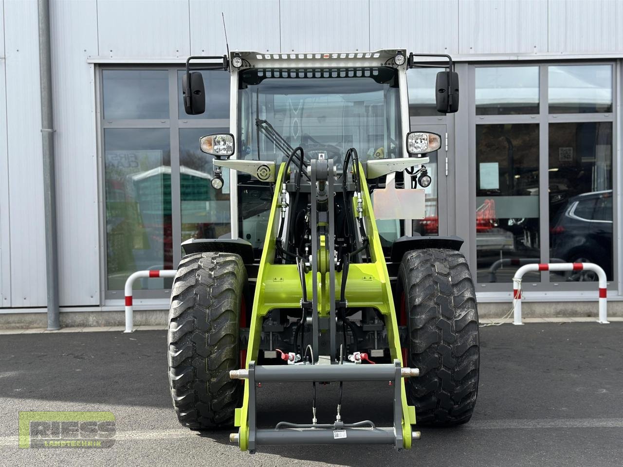 Radlader des Typs CLAAS TORION 535, Neumaschine in Homberg (Ohm) - Maulbach (Bild 17)