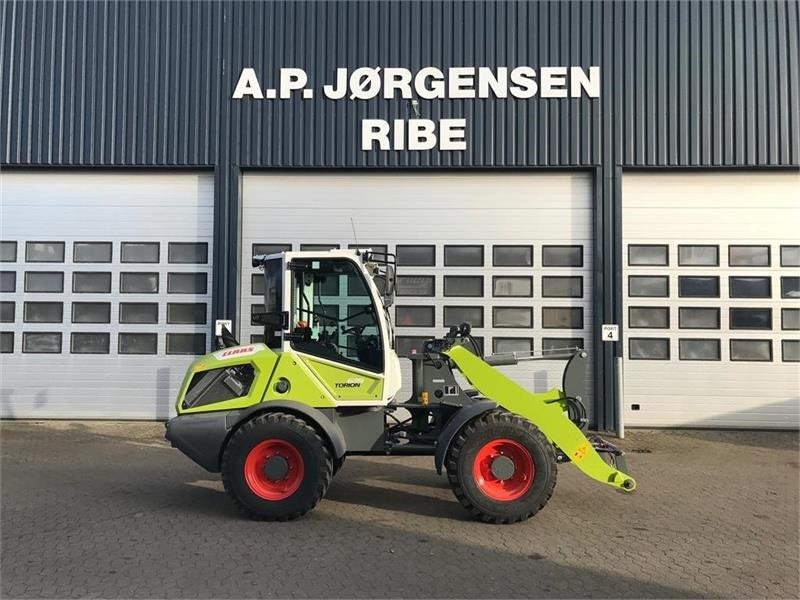 Radlader of the type CLAAS Torion 639 Highlift, Gebrauchtmaschine in Ribe (Picture 1)