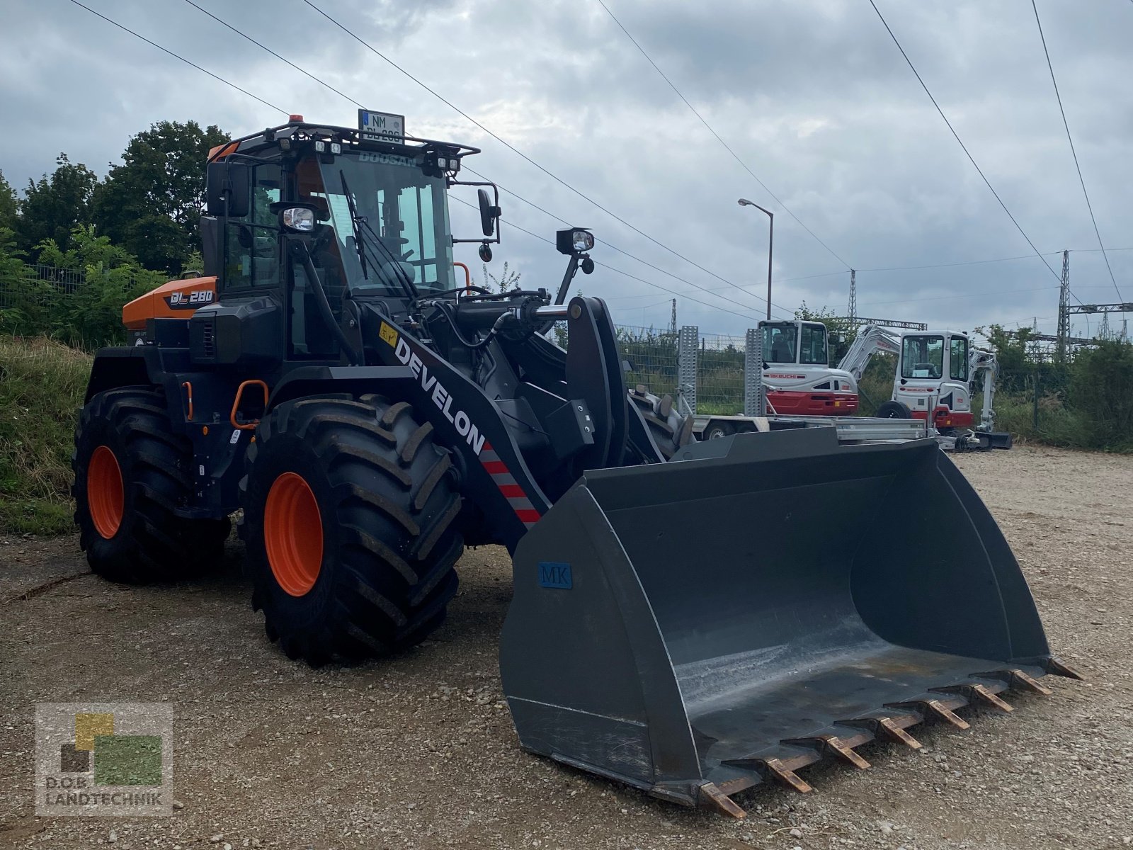 Radlader typu Develon DL 280-7, Gebrauchtmaschine w Regensburg (Zdjęcie 1)