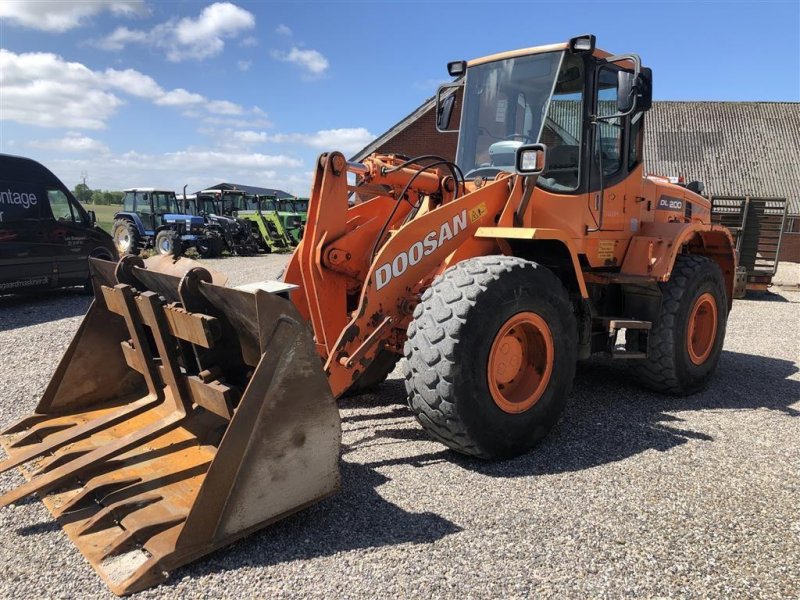 Radlader des Typs Doosan DL 200, Gebrauchtmaschine in Nørager (Bild 1)