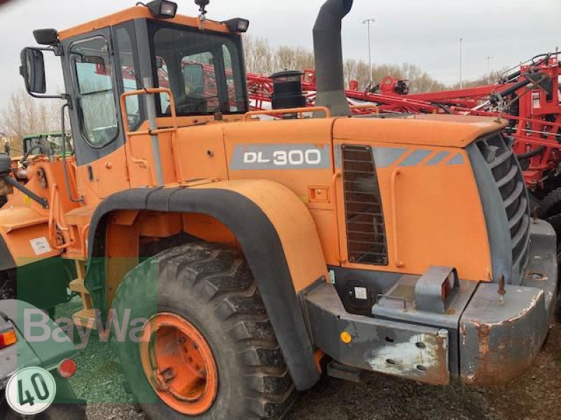 Radlader des Typs Doosan DL 300, Gebrauchtmaschine in Großweitzschen  (Bild 4)