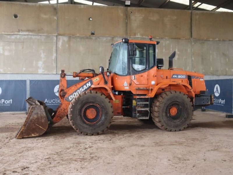 Radlader типа Doosan DL200, Gebrauchtmaschine в Antwerpen (Фотография 1)