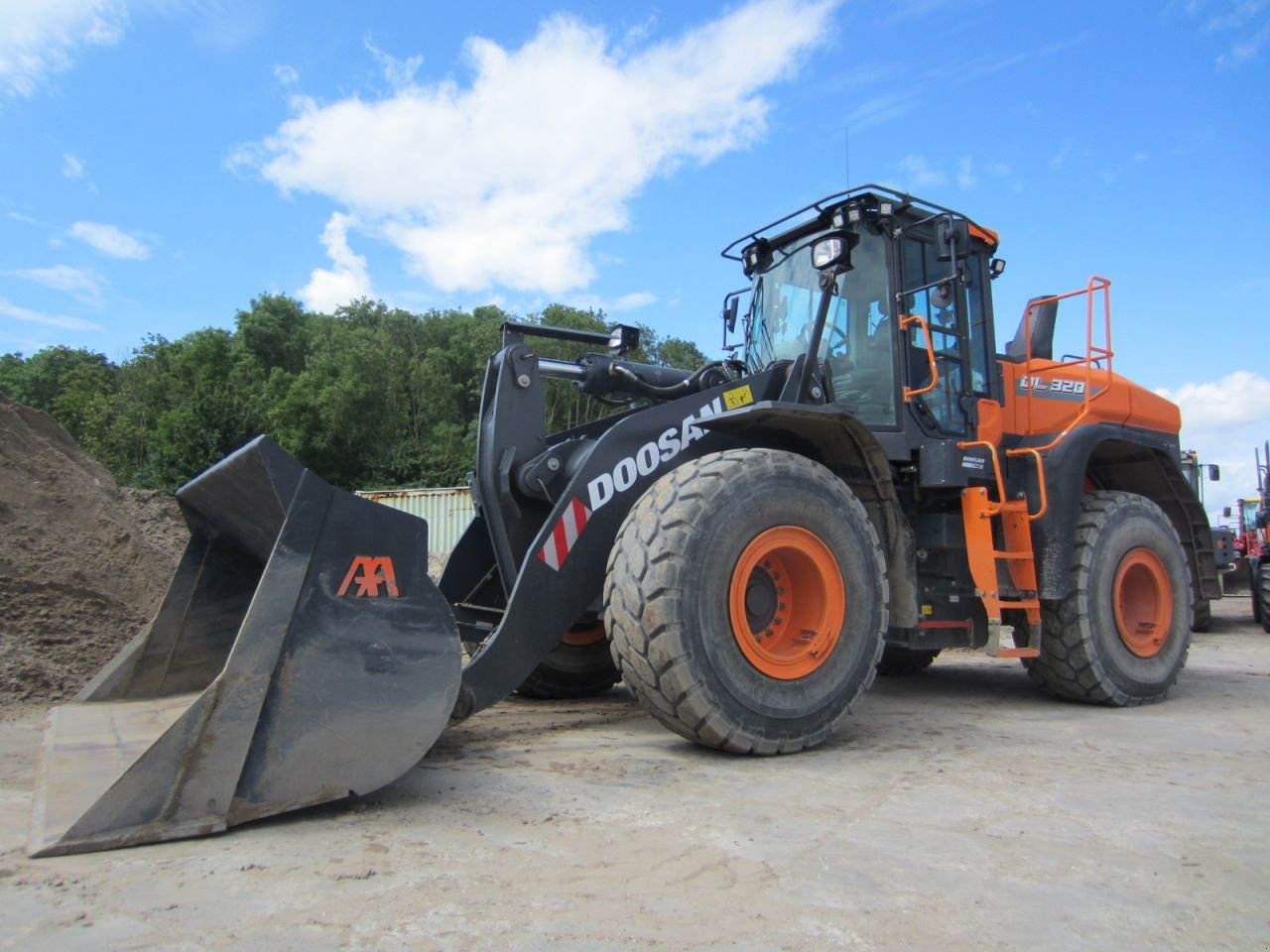 Radlader del tipo Doosan DL320-7, Gebrauchtmaschine en Arum (Imagen 1)