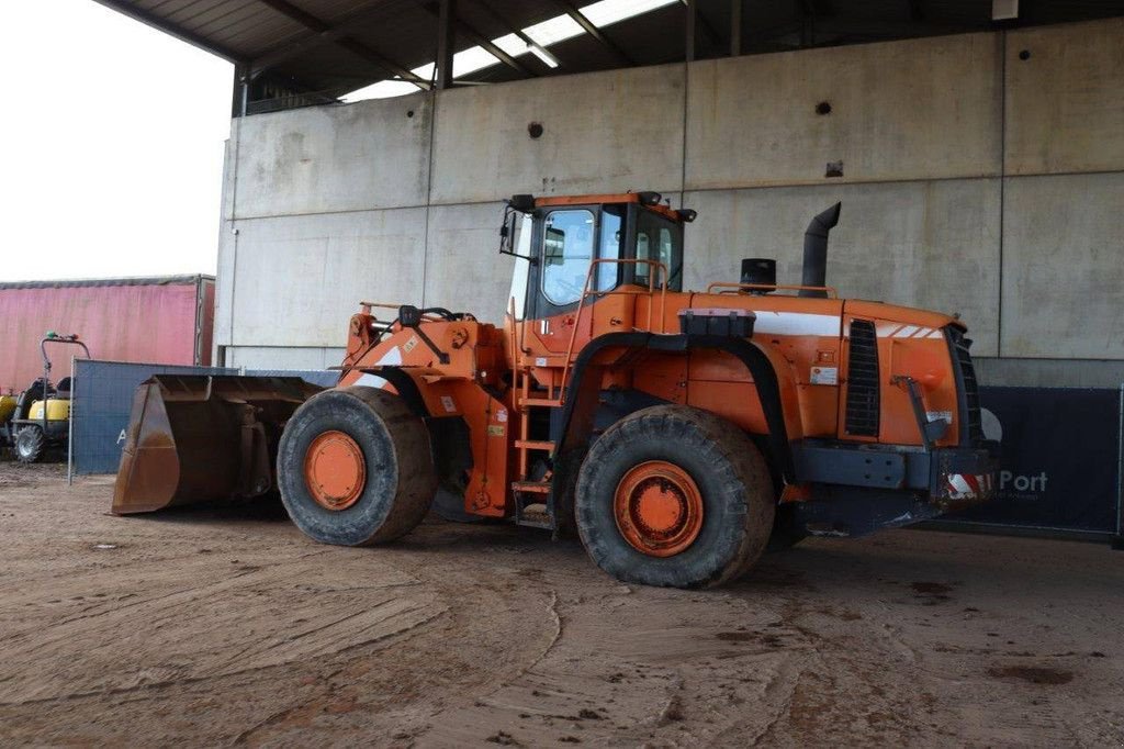 Radlader van het type Doosan DL500, Gebrauchtmaschine in Antwerpen (Foto 3)