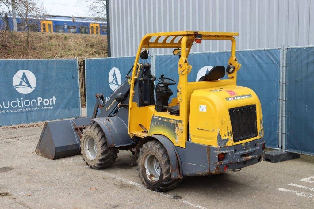 Radlader типа Eurotrac Compact front loader, Gebrauchtmaschine в Antwerpen (Фотография 4)