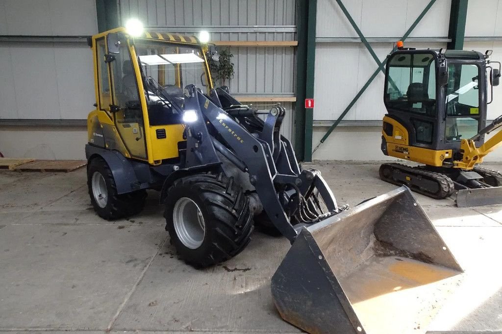 Radlader del tipo Eurotrac Shovel W13, Gebrauchtmaschine In Losdorp (Immagine 3)