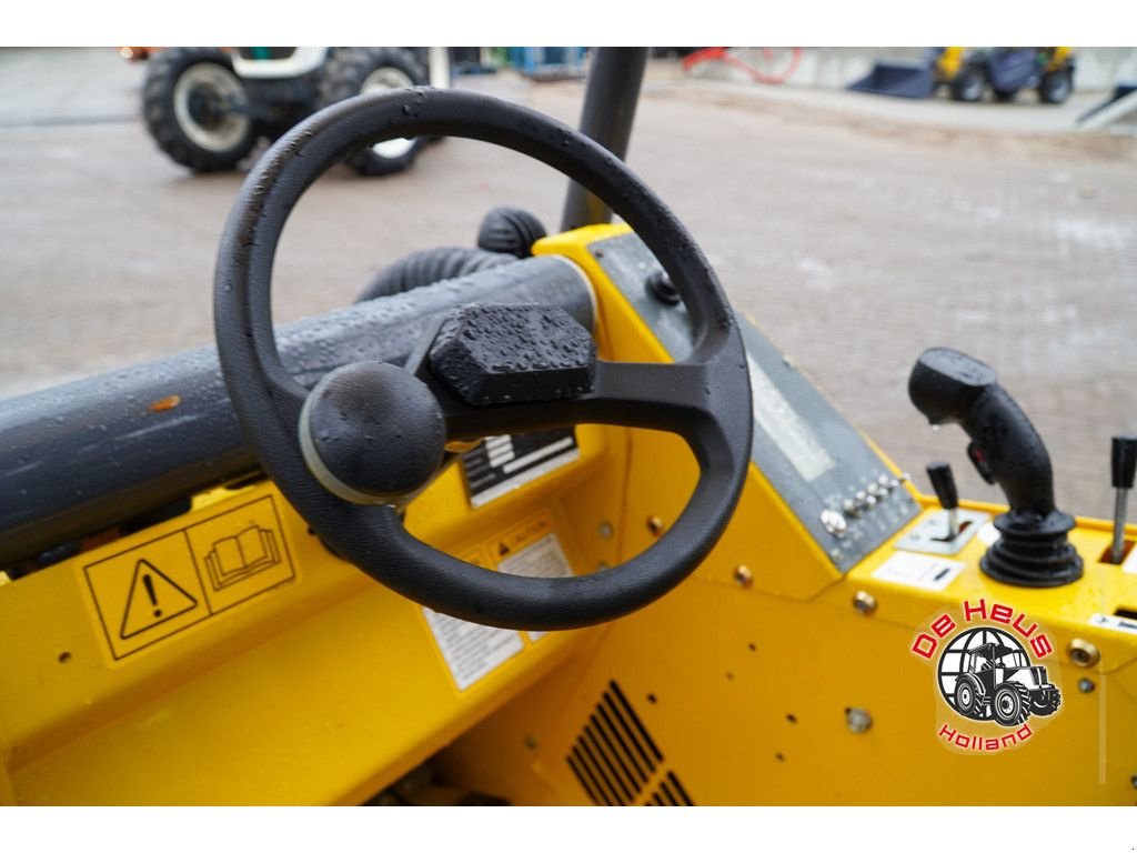 Radlader van het type Eurotrac T11 - Demo, Gebrauchtmaschine in MIJNSHEERENLAND (Foto 10)