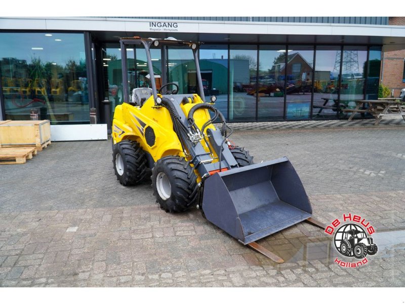 Radlader van het type Eurotrac T11 - Demo, Gebrauchtmaschine in MIJNSHEERENLAND