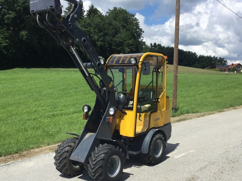 Radlader tip Eurotrac W11, Gebrauchtmaschine in Fürsteneck