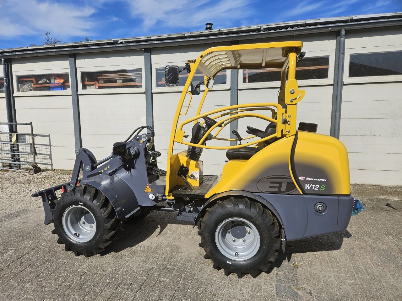 Radlader of the type Eurotrac W12-S, Neumaschine in ZEGVELD (Picture 11)