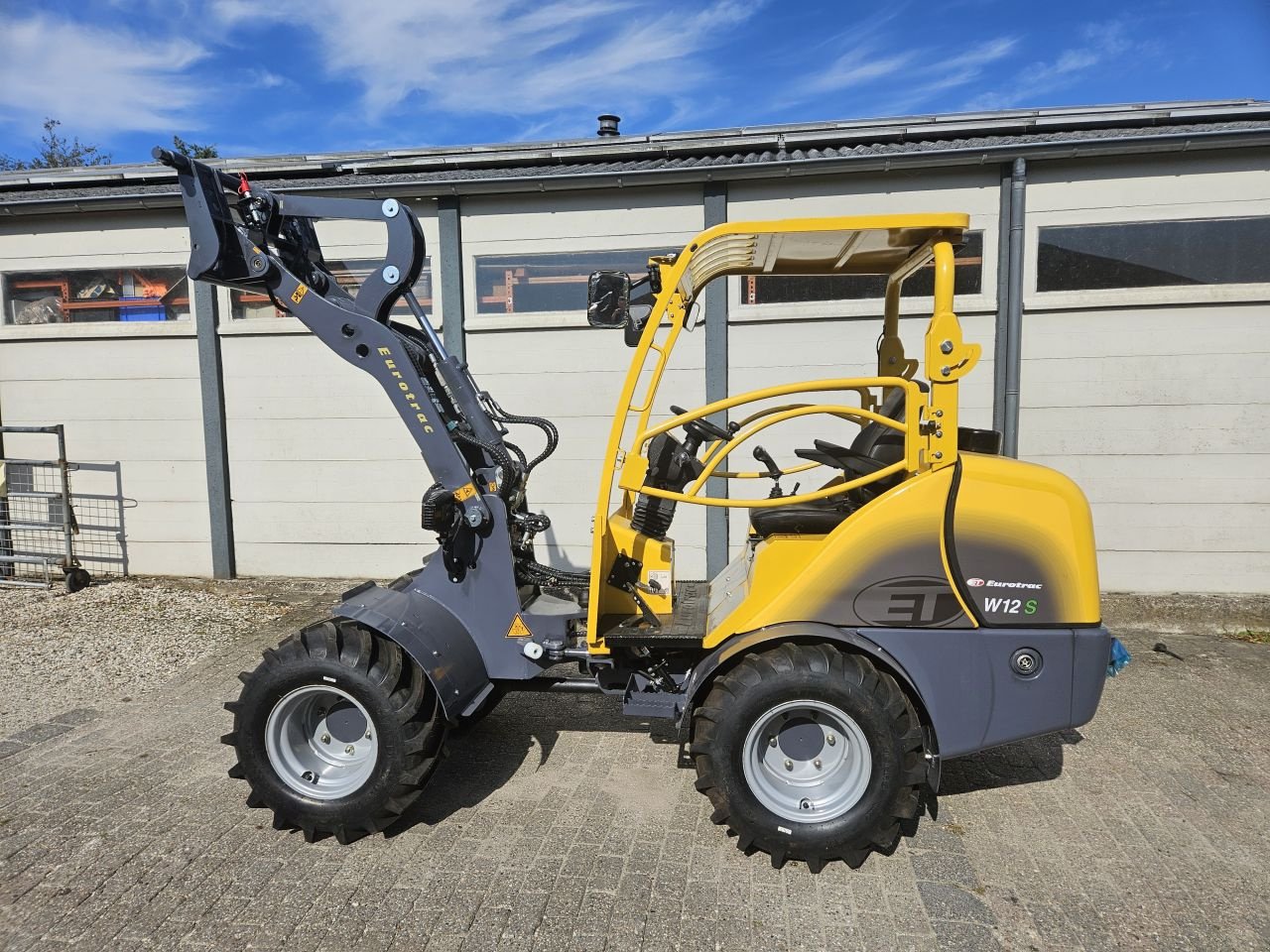 Radlader of the type Eurotrac W12-S, Neumaschine in ZEGVELD (Picture 2)