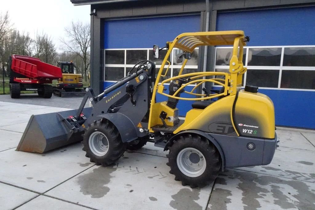 Radlader of the type Eurotrac W12S shovel, Neumaschine in Losdorp (Picture 3)