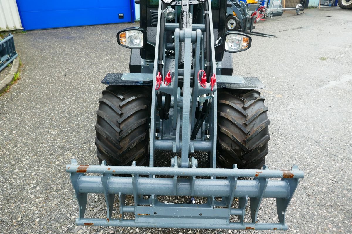 Radlader typu GiANT G 2200 HD, Gebrauchtmaschine w Villach (Zdjęcie 7)