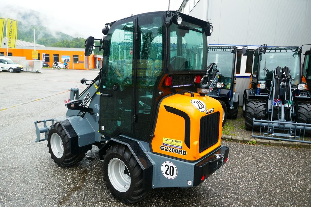 Radlader del tipo GiANT G 2200 HD, Gebrauchtmaschine en Villach (Imagen 2)