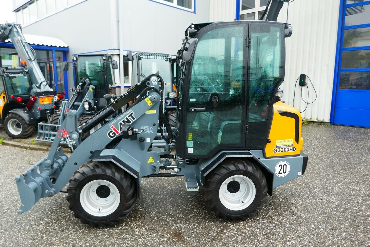 Radlader del tipo GiANT G 2200 HD, Gebrauchtmaschine en Villach (Imagen 12)