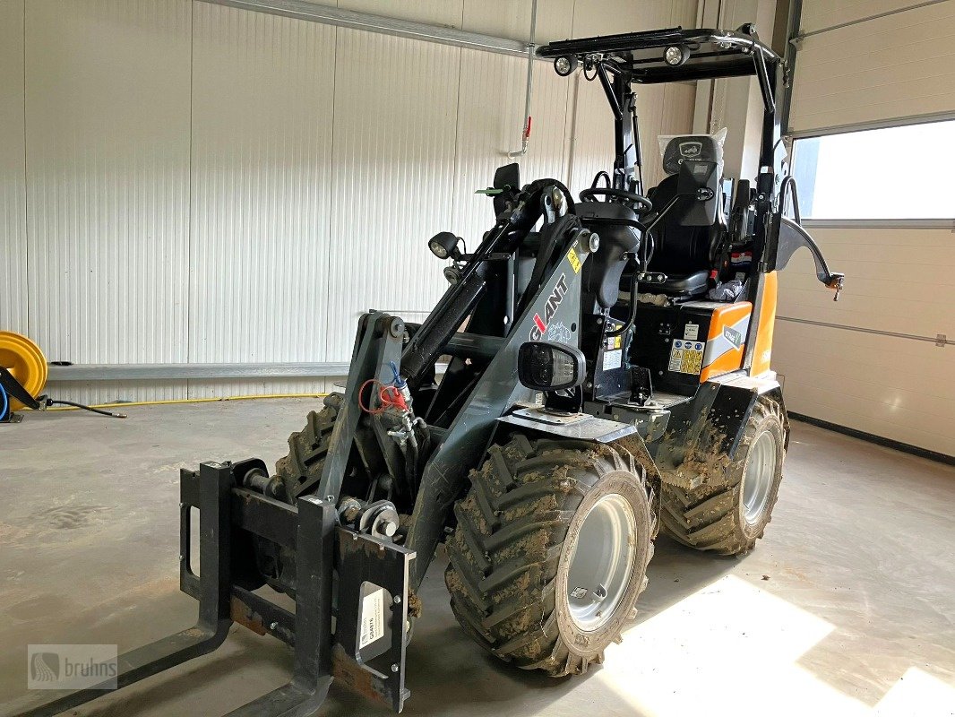 Radlader Türe ait GiANT G1500 Radlader/Hoflader, Gebrauchtmaschine içinde Karstädt (resim 1)